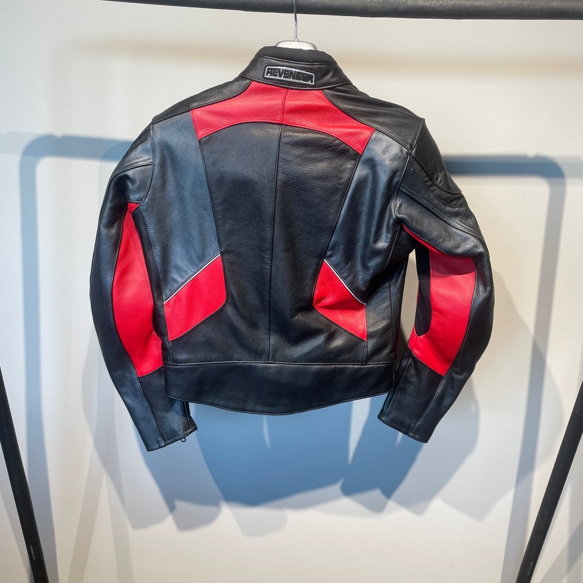 Revenger Motorjas Leer (40) - Tweedehandsmotorkleding.nl