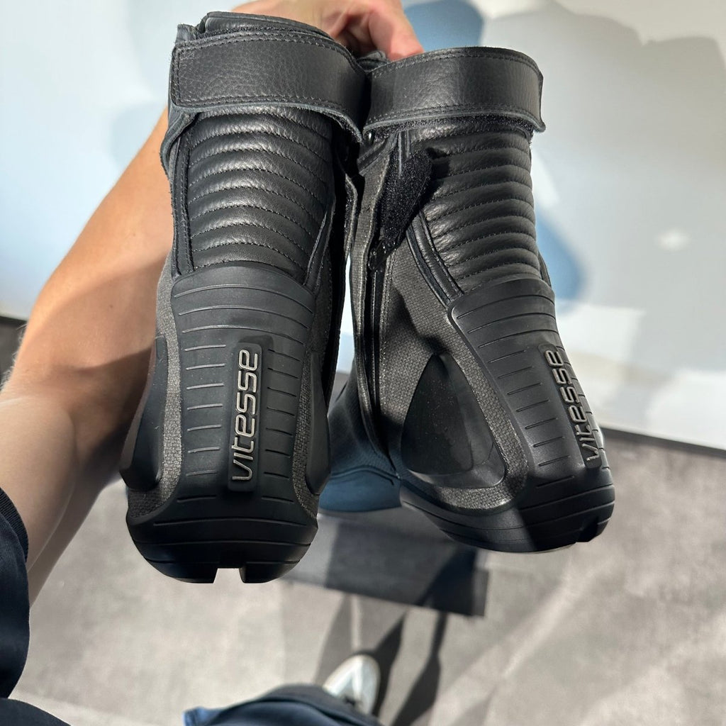 Vitesse Motorlaarzen Textiel (42) - Tweedehandsmotorkleding.nl