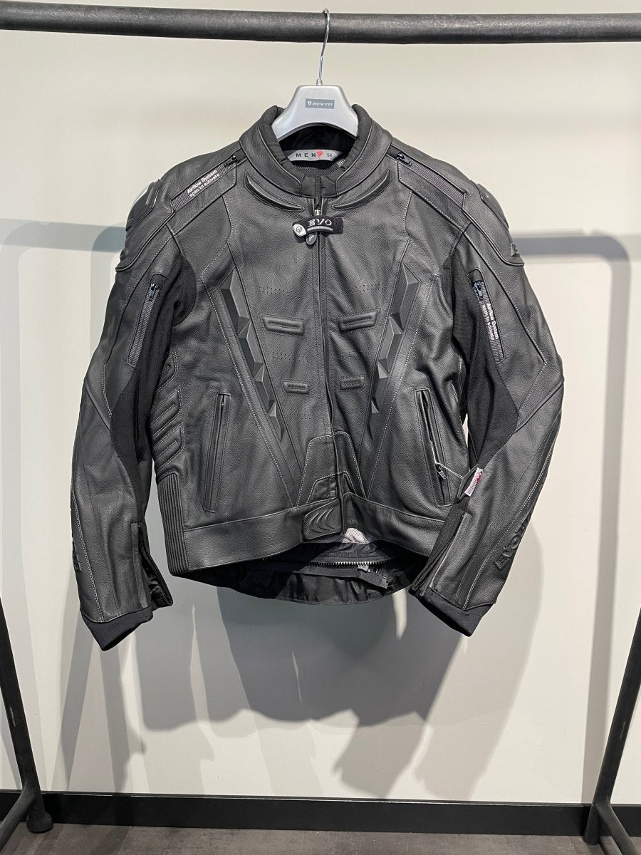 Evolution Motorjas Leer (54) - Tweedehandsmotorkleding.nl
