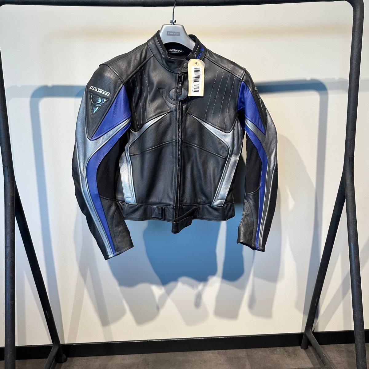 REV'IT Motorjas Leer (42) - Tweedehandsmotorkleding.nl