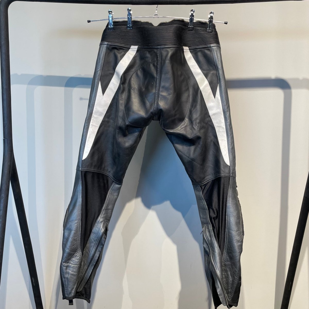 Motorbroek Leer (54) - Tweedehandsmotorkleding.nl