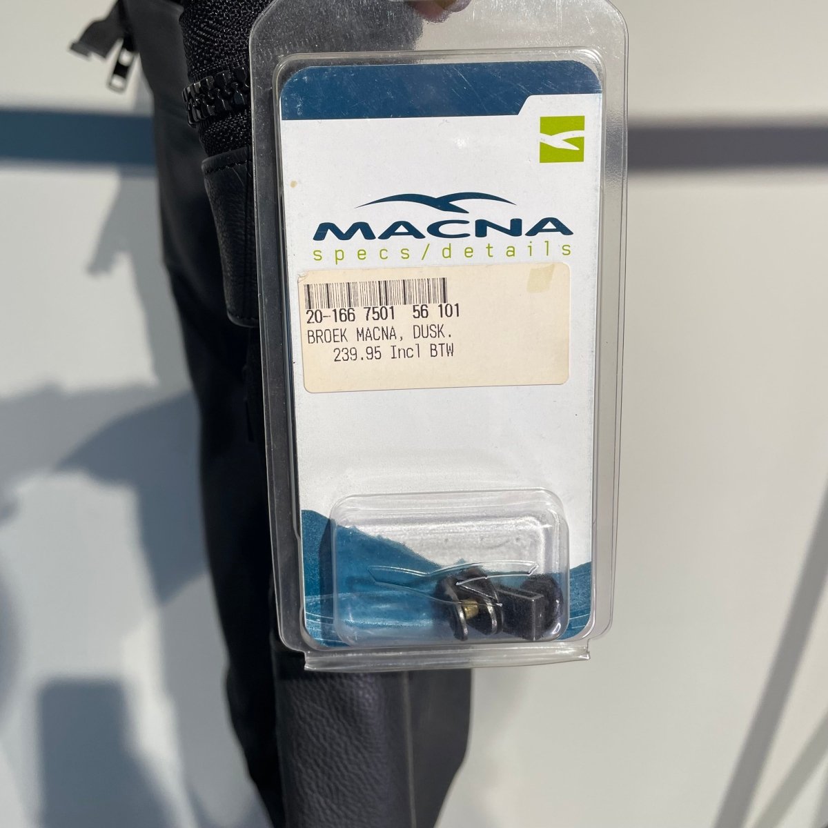 Macna Motorbroek Leer (56) - Tweedehandsmotorkleding.nl