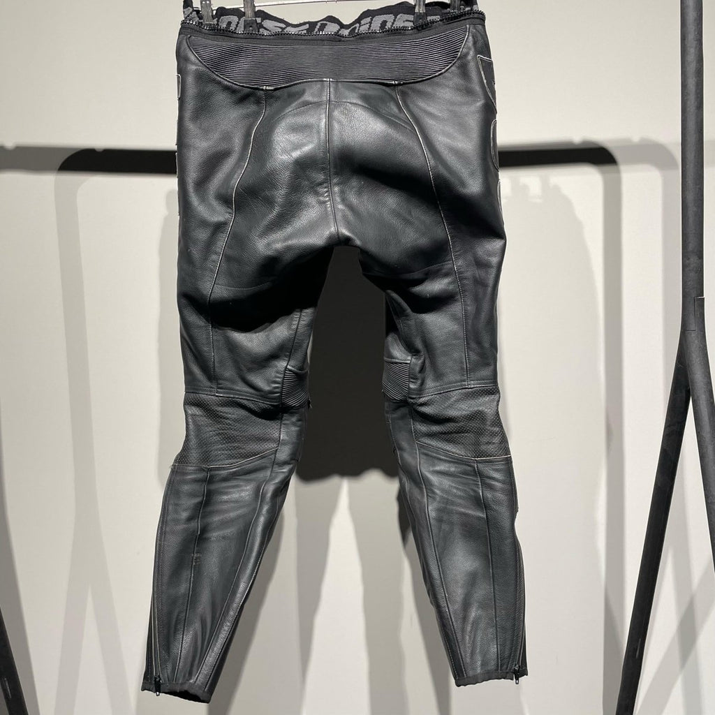 Dainese/Ducati motorbroek leer (52) - Tweedehandsmotorkleding.nl