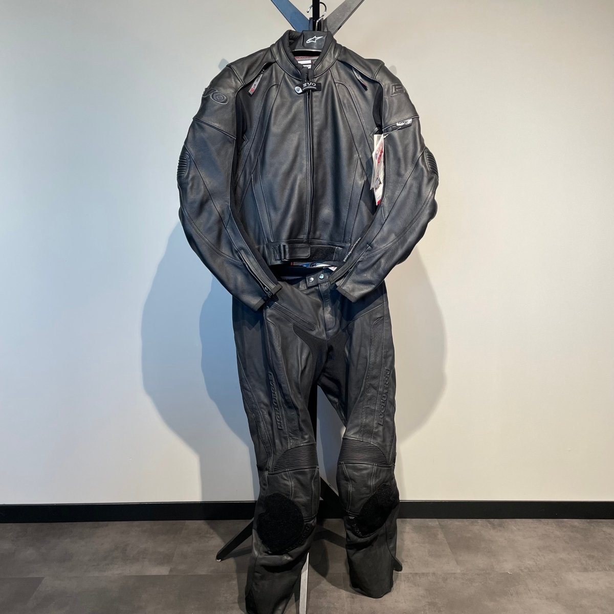 Evolution Motorpak Leer (50) - Tweedehandsmotorkleding.nl