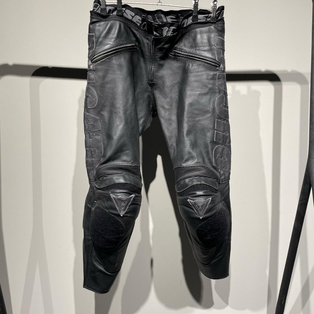 Dainese/Ducati motorbroek leer (52) - Tweedehandsmotorkleding.nl