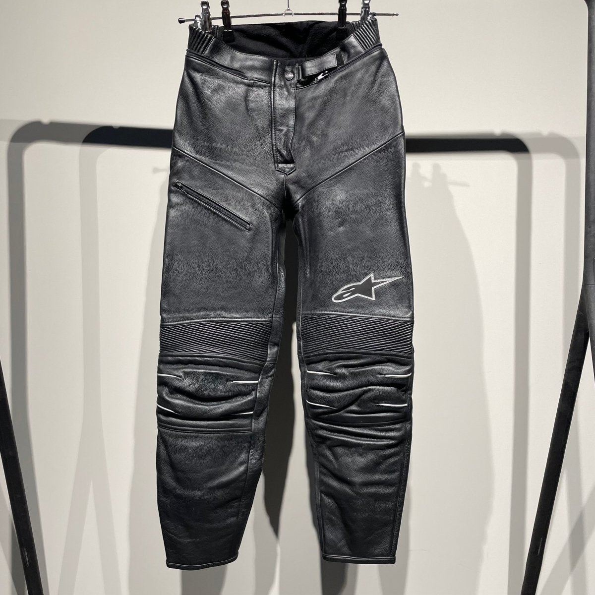 Alpinestars Motorbroek Leer (44) - Tweedehandsmotorkleding.nl