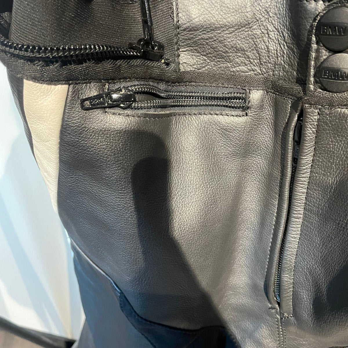 BMW Motorbroek Leer (50) - Tweedehandsmotorkleding.nl