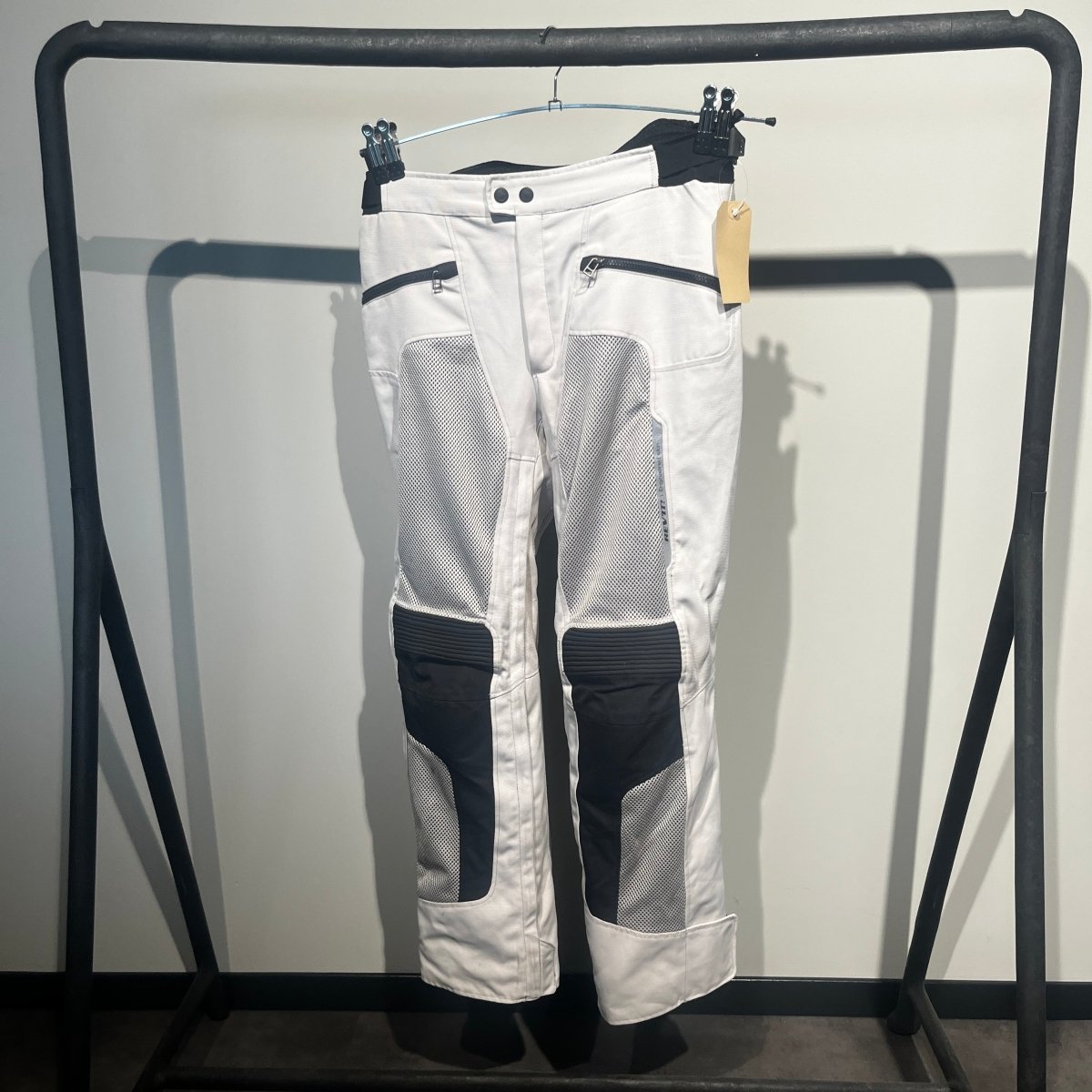 REV'IT Motorbroek Mesh (50) - Tweedehandsmotorkleding.nl