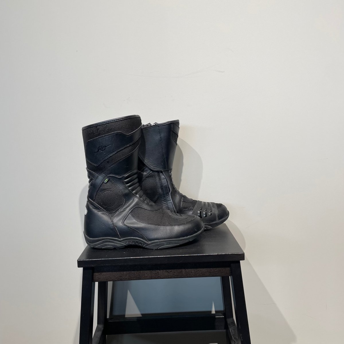 Rusty Stitches Motorlaarzen Leer (42) - Tweedehandsmotorkleding.nl