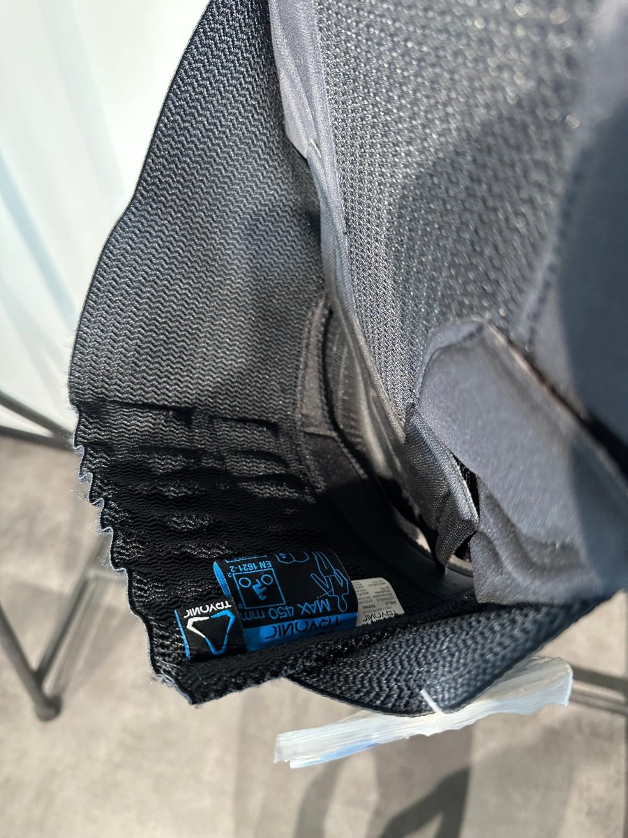 Race backprotector size S - Tweedehandsmotorkleding.nl