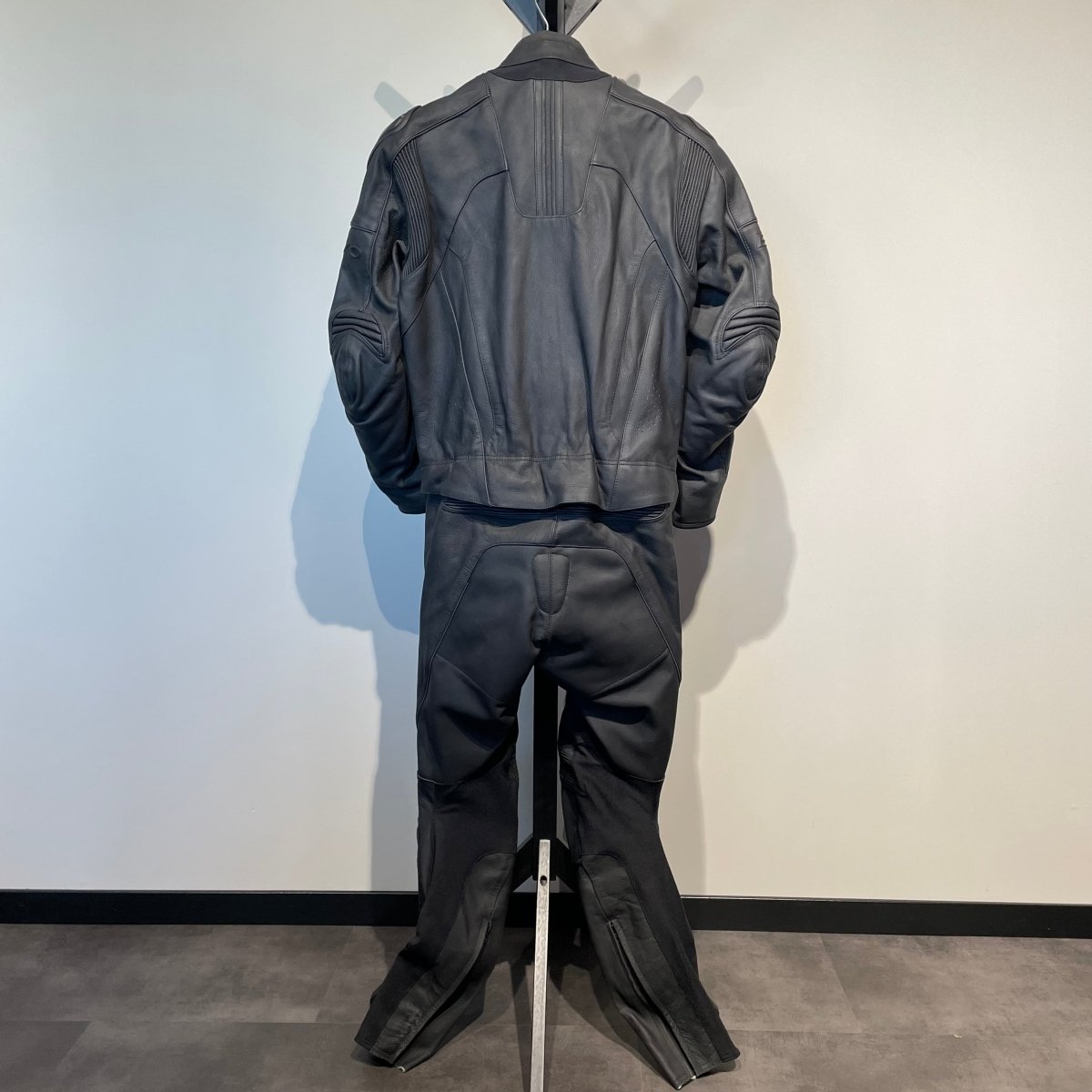 Evolution Motorpak Leer (52) - Tweedehandsmotorkleding.nl