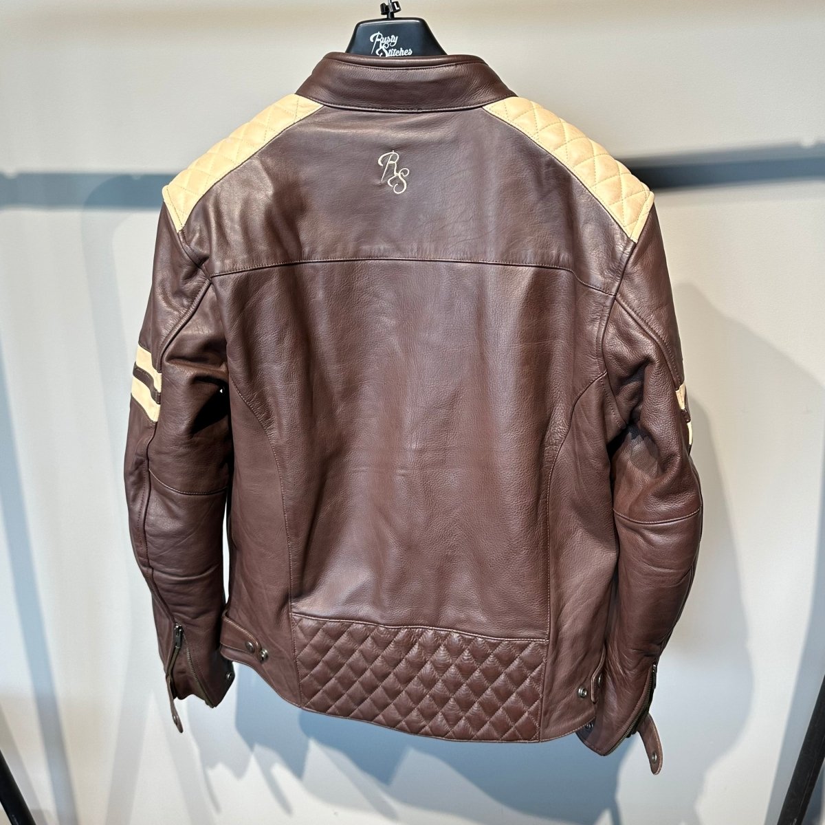 Rusty Stitches Motorjas Leer (L) - Tweedehandsmotorkleding.nl