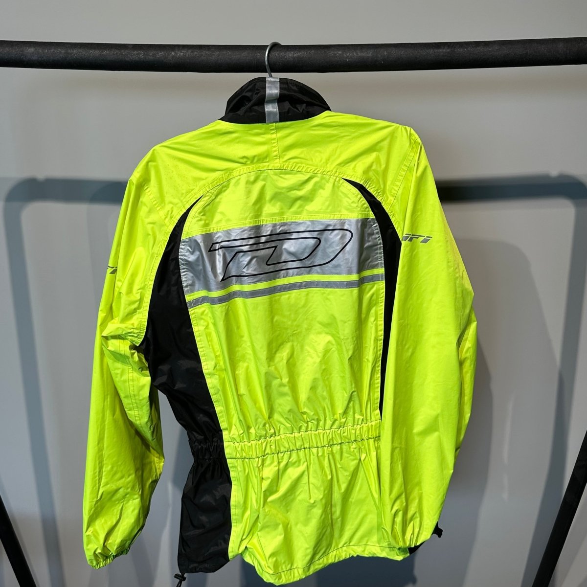 Regenpak geel maat L - Tweedehandsmotorkleding.nl