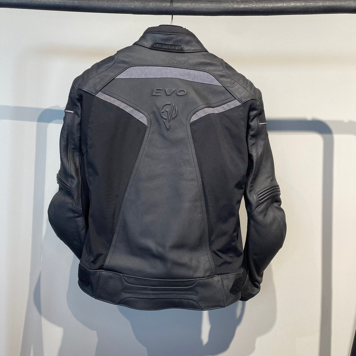 Evolution Motorjas Leer (52) - Tweedehandsmotorkleding.nl