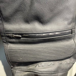 Macna Motorbroek Leer (56) - Tweedehandsmotorkleding.nl