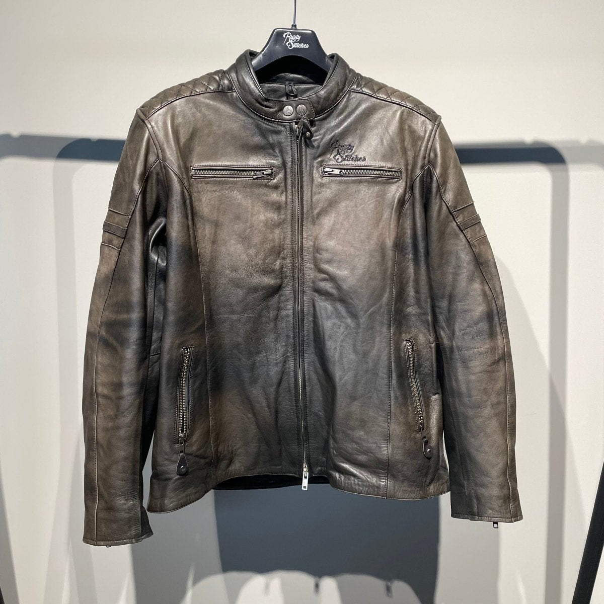 Rusty Stitches Motorjas Leer (XL) - Tweedehandsmotorkleding.nl