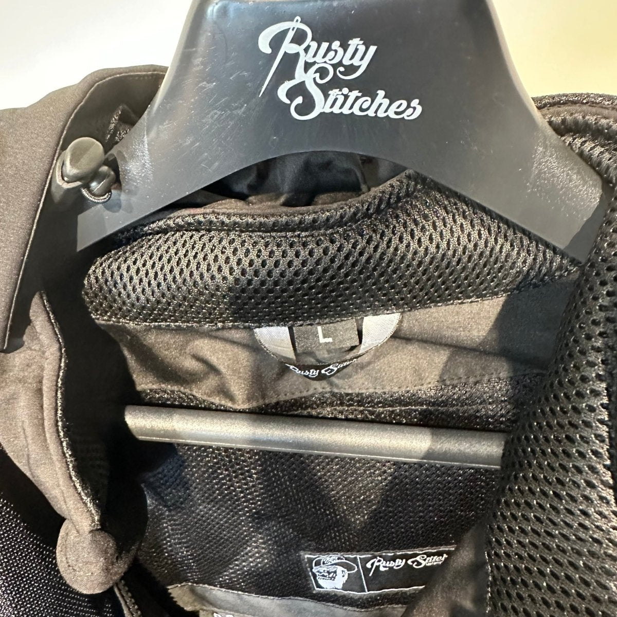 Rusty Stitches Motorjas Mesh (L) - Tweedehandsmotorkleding.nl